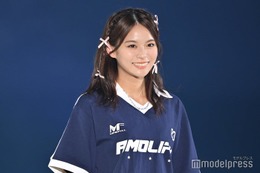 「御上先生」で話題・永瀬莉子、バルーンミニスカから美脚際立つ 韓国ショットに絶賛の声「おしゃれ」「珍しいヘアスタイルも可愛い」