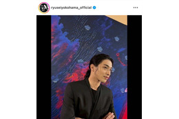 横浜流星、カンヌ映画祭での正装SHOTに反響「すごくお似合い」「笑顔が輝いていてまぶしい」
