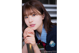 日向坂46松田好花、センター・小坂菜緒は「時が経つほど頼もしい背中に」全員選抜への率直な思いも【「Love yourself!」インタビュー】 画像
