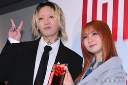 YOASOBI「MAJ」受賞直後の姿「アイドル」世界中への広がりに喜び「とにかく嬉しい気持ちでいっぱい」【MUSIC AWARDS JAPAN】