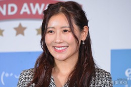 西野未姫、女学生風ミニスカからほっそり美脚「ますますきれいになってる」「素敵なママ」と反響 画像