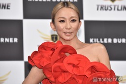 倖田來未、美ボディ大胆披露「綺麗すぎる」「スタイル良い」の声 画像