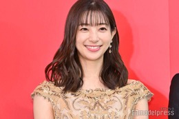 足立梨花、5年以上ぶり入浴シーンに反響「色気すごい」「魅惑的」