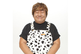 ホンジャマカ石塚、息子との親子写真が話題「そっくり」「レア」 画像