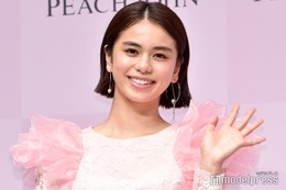 佐藤晴美、抜群スタイル映えるビキニ姿公開「脚長い」「憧れです」と反響 画像