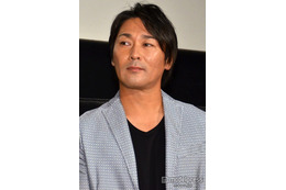 元木大介の妻・大神いずみ、長男＆次男顔出しの4ショット公開「わーい家族写真」 画像