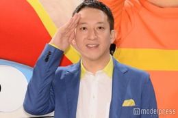 サバンナ高橋茂雄＆清水みさと夫婦、沖縄のビーチで密着 2ショットに「表情が似てる」「お似合い」と反響 画像