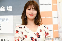 稲村亜美、キャミソール姿で美背中輝く LA満喫ショットに反響「ヘルシーで素敵」「夏が似合う」 画像
