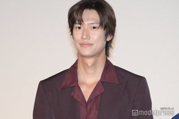 ナ・イヌ、最近覚えた日本語明かす 成田凌＆清原果耶らが伝授「変なことばっかり言ってる」【初恋DOGs】 画像