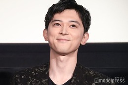 吉沢亮「美しい俺待ってないの…？」ファンとの交流で嘆き “以心伝心”に歓喜も【「ババンババンバンバンパイア」FC限定試写会】 画像