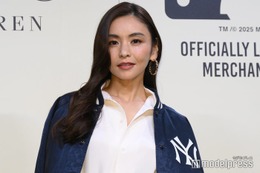 滝沢眞規子、美背中大胆見せボディースーツ姿披露「肩甲骨が綺麗」「美しくて憧れ」の声