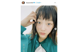 「イカゲーム」出演女優、ドレスアップ姿で圧巻美脚披露「美しすぎる」「ギャップすごい」 画像