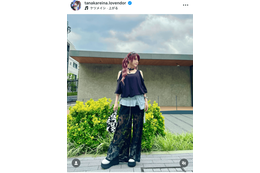 田中れいな、肌見せが夏っぽい巻きスカート×パンツコーデに「何着ても似合う」「おしゃれで素敵」の声