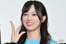日向坂46清水理央、ミニ丈で美脚際立つ 大阪満喫ショットに反響「彼女感すごい」「可愛い」 画像
