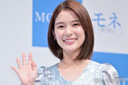 芳根京子、水着でナイトプール満喫 柚希礼音が3ショット公開「映え写真的なものが出来上がりました」 画像