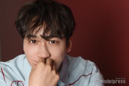 小関裕太「めおと日和」SNSで話題“恋に落ちた表情”は現場で誕生 内面からの役作り秘話【モデルプレスインタビュー】