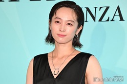 清野菜名、ノースリーブからほっそり二の腕際立つ「今まで生きてきてなかなか無い瞬間」を経験【ティファニー銀座 オープニングイベント】 画像