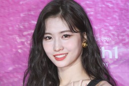 TWICEモモ、唇ピアスで雰囲気一変「ビジュ無双」「かっこよすぎ」の声