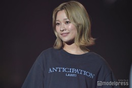 「今日好き」上ノ堀結愛、シースルートップスで素肌見せ 美ウエストもチラリ