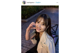 朝倉未来“恋リア”「LOVE RING」あやめ、肩出しコーデで肌見せ「スタイル良い」「オシャレ」の声