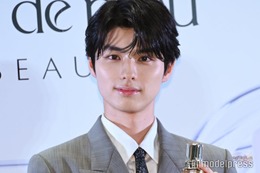 本田響矢、グレースーツで登場 一番輝いている瞬間明かす「3ヶ月ぶりに…」【クレ・ド・ポー ボーテ】