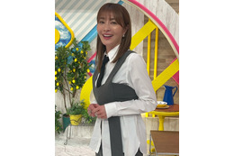 新山千春、美スタイル映えるノースリーブコーデ披露「色気すごい」「素晴らしいプロポーション」の声