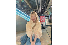 レイザーラモンHGの妻・住谷杏奈、17歳息子顔出し 家族4ショットに反響「大きくなった」「好青年」