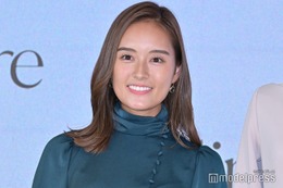 日テレ忽滑谷こころアナ、結婚発表 夫とのウエディングショットも公開「高校時代に出会い」