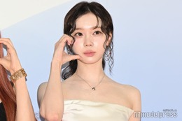 aespaウィンター、大胆変形トップスで美ウエスト披露「圧巻のスタイル」「女神」と反響