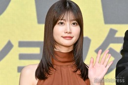 生見愛瑠、美肩際立つオフショル私服姿公開「着こなしオシャレ」「可愛すぎる」と反響