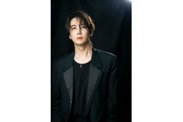 SS501として日本武道館公演も成功“永遠のマンネ”キム・ヒョンジュン、20年の芸能活動でぶつかった壁「選択がとても辛いこともありました」支えてくれた家族＆ファンへの想い【モデルプレスインタビュー】