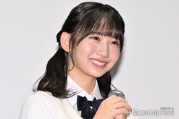 日向坂46藤嶌果歩、美脚見せ“天使コンセプト”コーデ披露 絶賛の声続々 画像