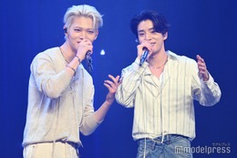 ENHYPEN、胸キュンセリフの嵐で歓声止まず「ENGENEに会うために僕は生まれてきた」「絶対にどこにも行かないで」【「宵 -YOI-」ショーケース】