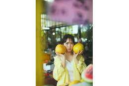 “グラビアレジェンド”磯山さやか、デビュー25周年写真集決定 艶やかなランジェリー姿・大胆ショットも