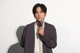 二宮和也、約3000人と秘密共有 “歩く男”も登場で観客騒然【８番出口】