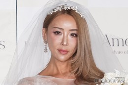GENKING.、美くびれ披露のチューブトップ姿 “100回近く”訪れるハワイでの写真公開 画像