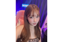 ガールズバンド美女ドラマー、ショーパンから美脚披露「スタイル抜群」「綺麗」の声 画像