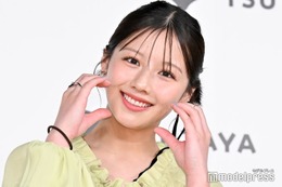 渡邉美穂、膝上ミニスカから美脚披露「スタイル抜群」「おしゃれ」の声 画像