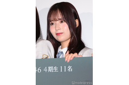 乃木坂46佐藤璃果、ノースリーブのプラベ写真公開「久しぶりのストレートヘア」で魅力溢れる 画像