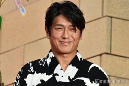高橋克典、16歳息子の全身ショット公開「スタイル良すぎ」「立ち姿がパパに似てる」と反響