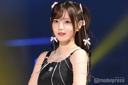 美人YouTuber、ノースリコーデで美肌全開 くるみちゃんヘアにも反響「着こなしオシャレ」「アレンジ上手」の声
