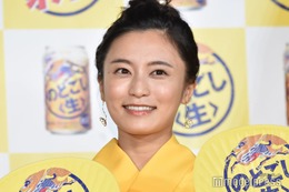 小島瑠璃子、子どもと室内遊び場満喫 タンクトップ姿の写真に「笑顔が素敵」「楽しそう」の声