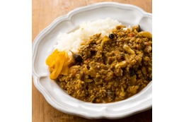 ハンバーグを揉んでカレーにしたら美味しいに決まってる！「つぶしハンバーグの キーマカレー」