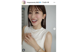 元TBS山本里菜アナ、素脚×ノースリーブで寝転ぶオフショット公開「大人っぽい」「すごい透明感」 画像