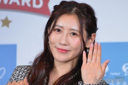 西野未姫、夫・山本圭壱＆娘との“お揃いパジャマ”ショット公開「100キロのけーでも入るのすごい」