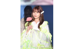 辻ちゃん長女・希空（のあ）「レイヤー可愛すぎて」新ヘア自撮りに反響続々「似合ってる」「見惚れた」 画像