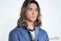 BALLISTIK BOYZ砂田将宏、私服が被ったLDHメンバーとの2ショット公開「美男美女」「ほぼ一緒でびっくり」の声