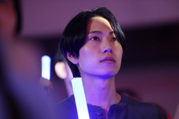 【ひと夏の共犯者 第1話】巧巳（橋本将生）、“推し”澪（恒松祐里）との共同生活スタート 逃避行ラブサスペンス開幕 画像