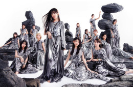 櫻坂46、光沢衣装纏い存在感放つ 村井優センター13thシングル新ビジュアル解禁【Unhappy birthday構文】 画像