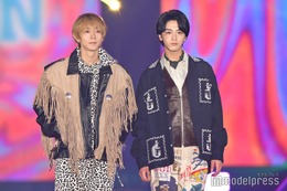 駒木根葵汰＆新原泰佑「２５時、⾚坂で」“あさゆき”がペアランウェイ「最高」「眼福すぎて幸せ」と反響【ガルアワ2025AW】 画像